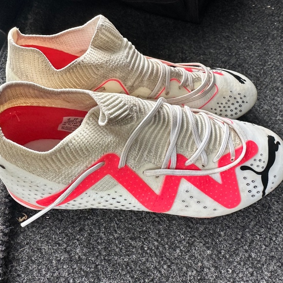 Women's Puma Soccer Cleat Future Match - Picture 1 of 4